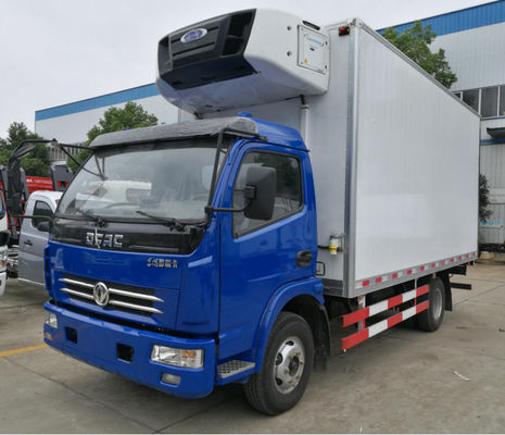 Dongfeng Diesel Freezer Cargo Container Truck 8T per la consegna di medicinali